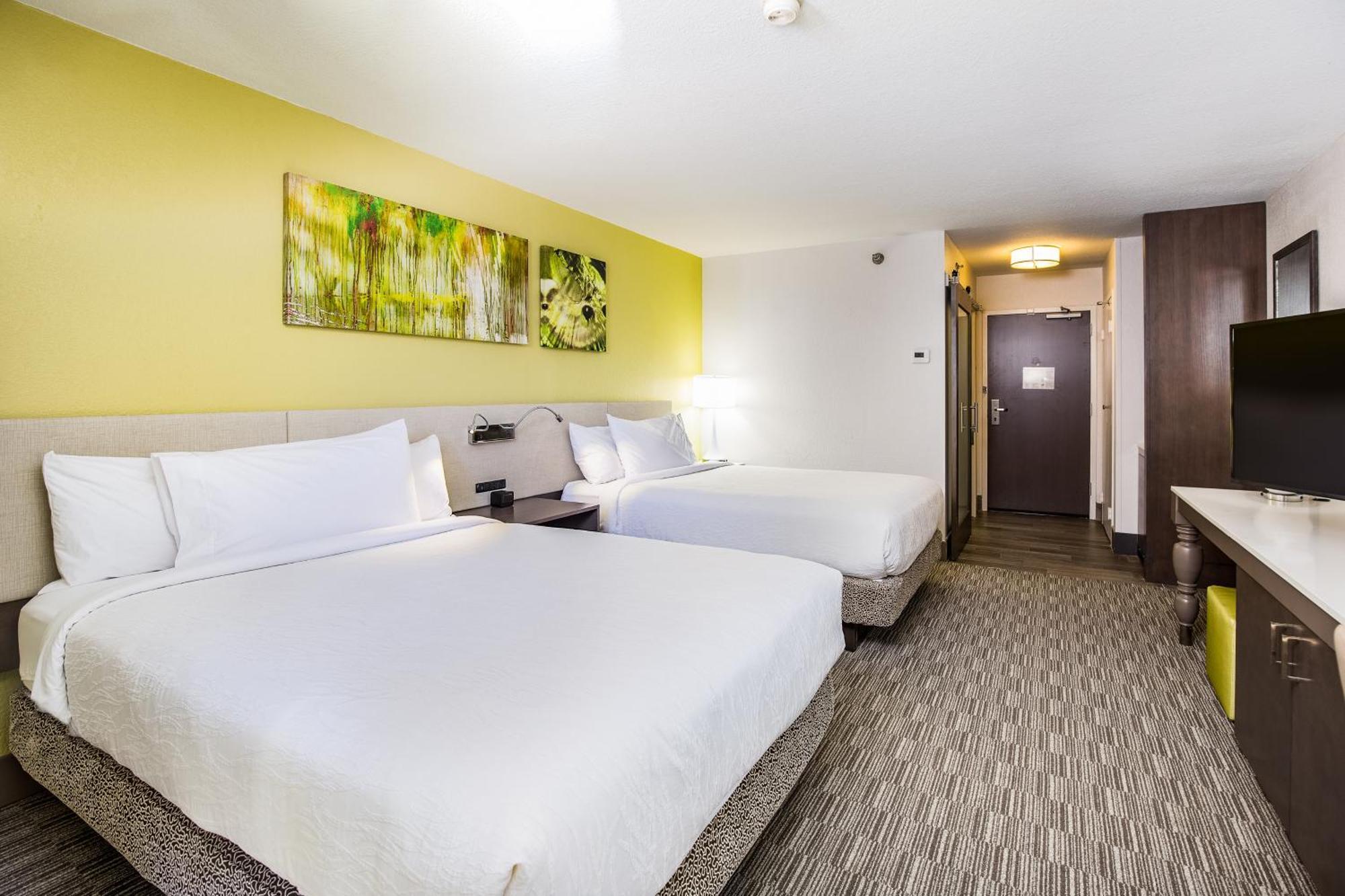 Queen Room Two Queen Beds Ocean View