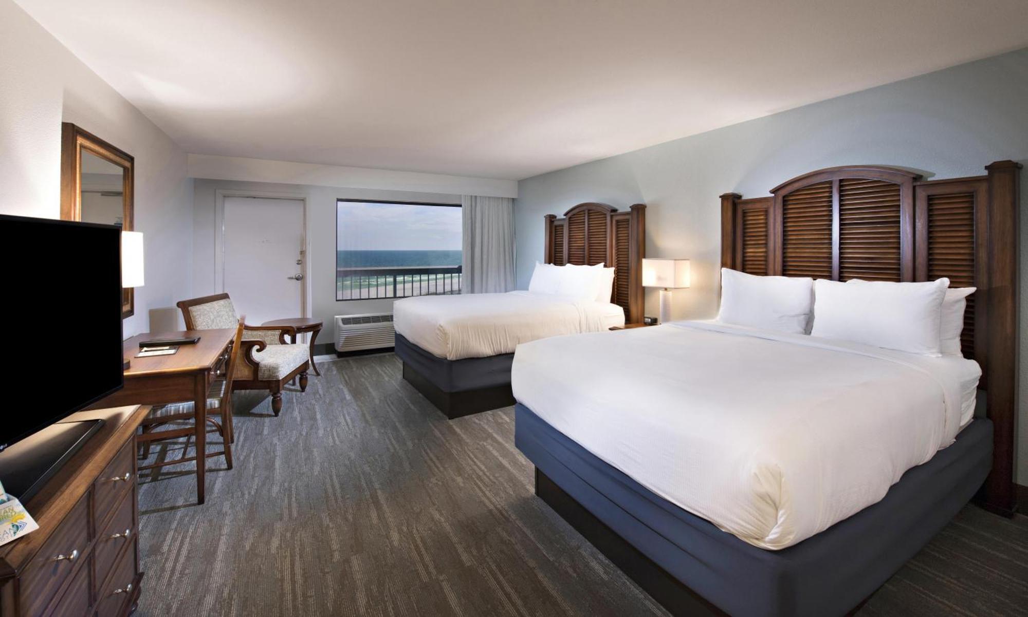 Deluxe Queen Room Gulf View Balcony,1765355605:JPEG
