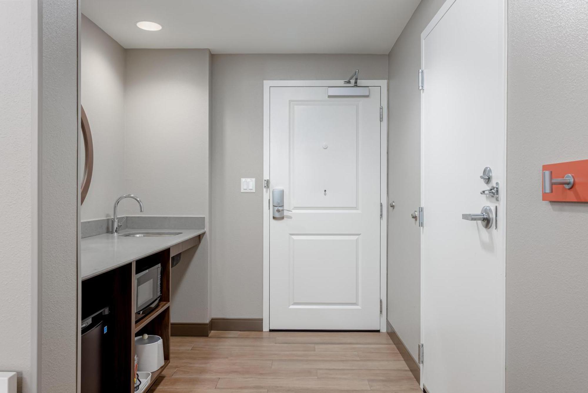 Queen Studio Roll Shower Hearing Accessible