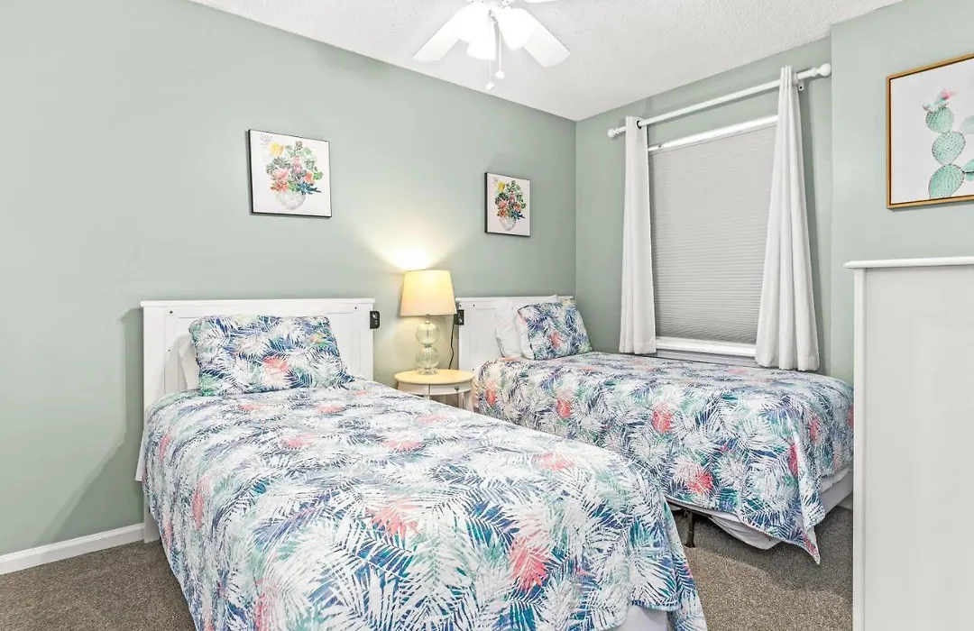 Tradewinds Unit 406-1