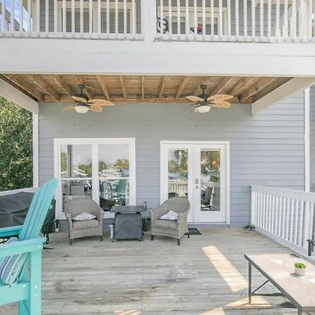 Water Front Getaway W. Boat Docks / Fishing-2