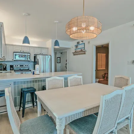 Romar Place 806-3