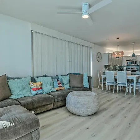 Romar Place 806-2