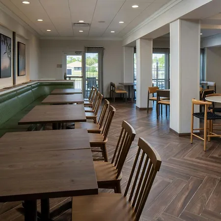 Fairfield Inn & Suites Orange Beach-3