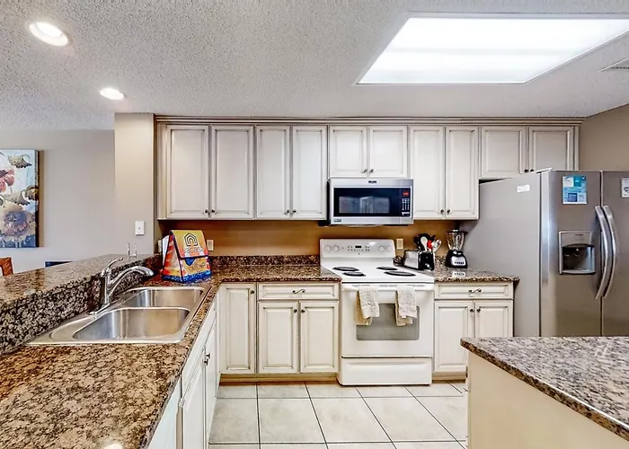 Four Seasons 402W Apartment Orange Beach